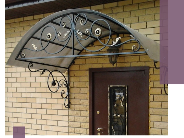 Изготовление козырьков из металла под ключ в Кимрах