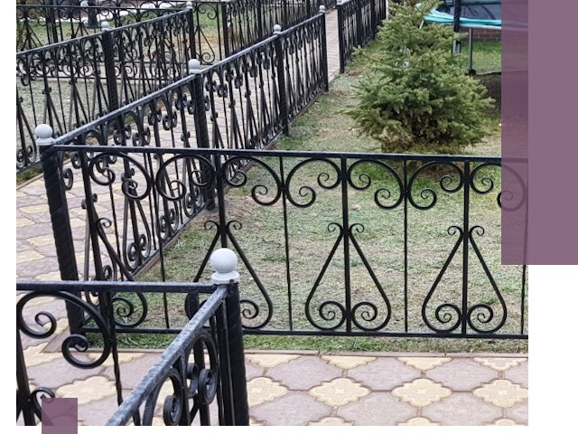 Кованые газонные ограждения под ключ в Кимрах